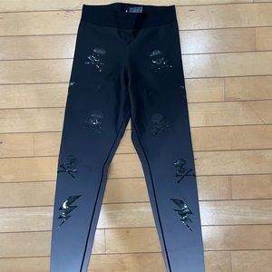 Ultracor x SoulCycle ombré skull and lightning bolt leggings
